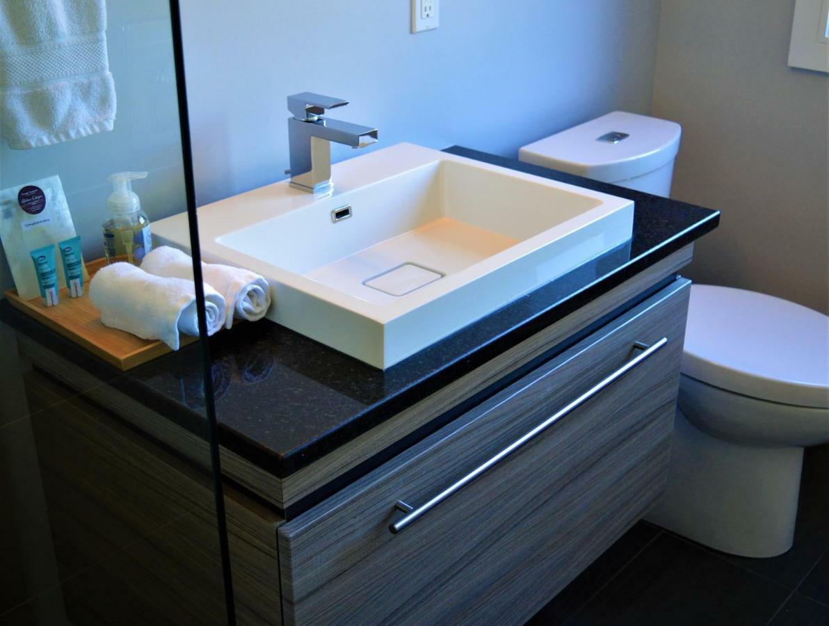 Simply Luxury Stays Ottawa Kültér fotó